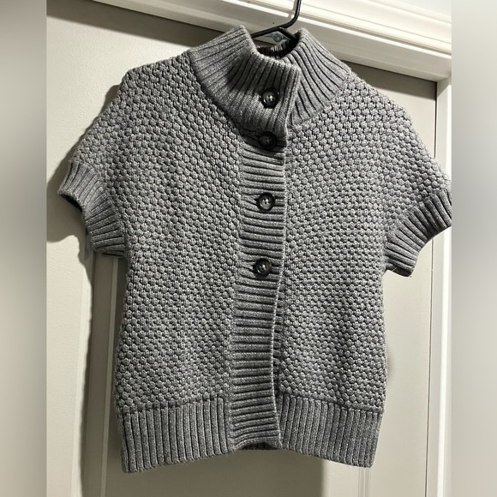 Women’s short sleeve sweater